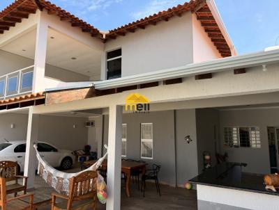 Casa para Venda, em Presidente Prudente, bairro Parque Residencial Nosaki, 4 dormitórios, 4 banheiros, 2 suítes, 6 vagas