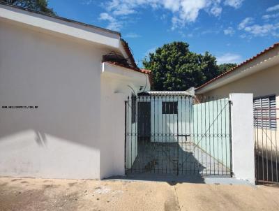 Casa para Locação, em Presidente Prudente, bairro Vila Santa Helena, 2 dormitórios, 1 banheiro, 1 vaga