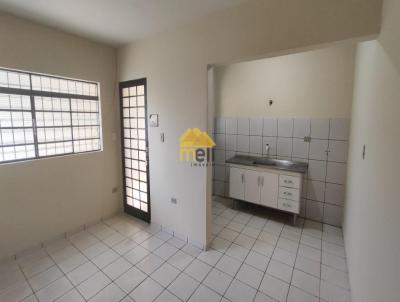 Casa para Locação, em Presidente Prudente, bairro Jardim das Rosas, 1 dormitório, 1 banheiro, 1 vaga