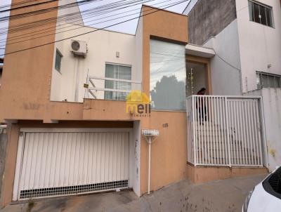 Casa para Venda, em Presidente Prudente, bairro Jardim Campo Belo, 3 dormit�rios, 3 banheiros, 1 su�te, 4 vagas